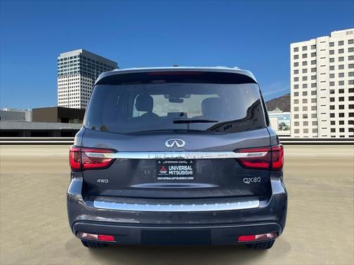 2024 INFINITI QX80 Luxe