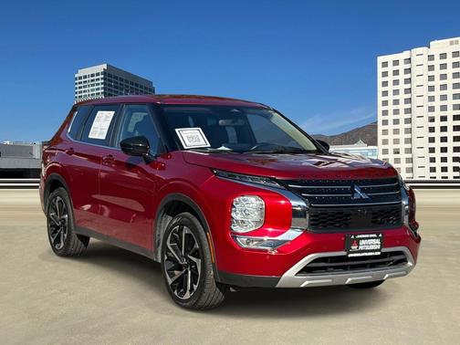 2022 Mitsubishi Outlander SE