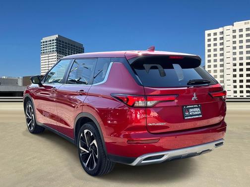 2022 Mitsubishi Outlander SE