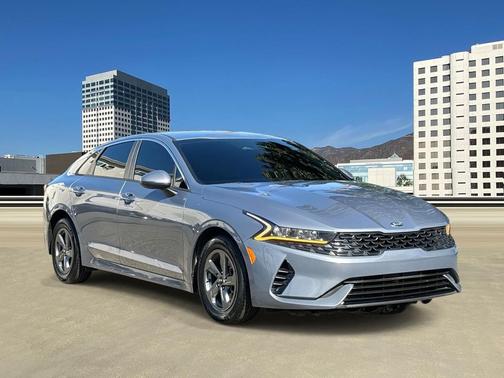 2021 Kia K5 LX