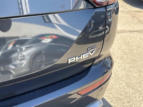 2025 Mitsubishi Outlander PHEV SE S-AWC