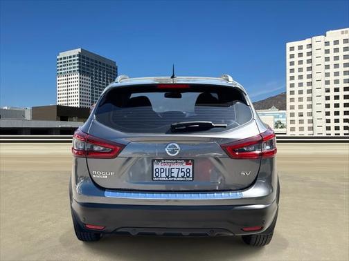 2020 Nissan Rogue Sport SV
