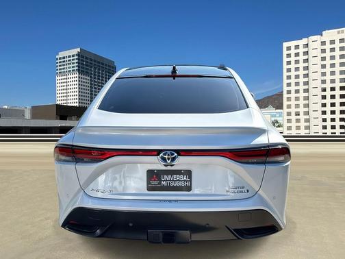 2022 Toyota Mirai Base