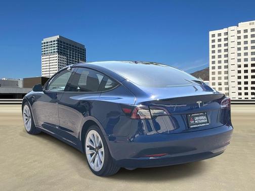 Deep Blue Metallic 2023 Tesla Model 3 Standard Range