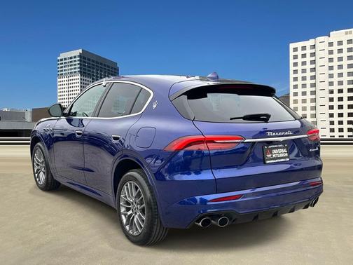 Blue 2023 Maserati Grecale GT