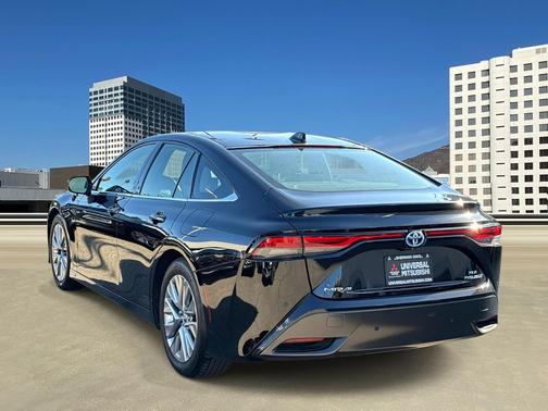 2021 Toyota Mirai Base