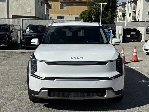 2025 Kia EV9 Wind