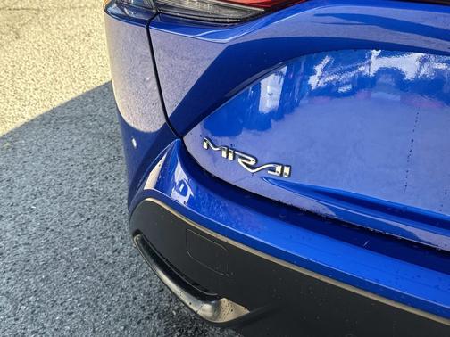 2021 Toyota Mirai Base
