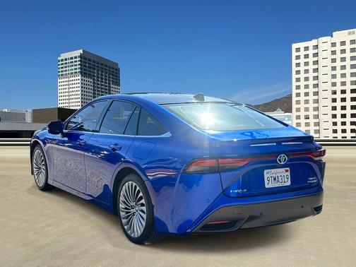 2021 Toyota Mirai Base
