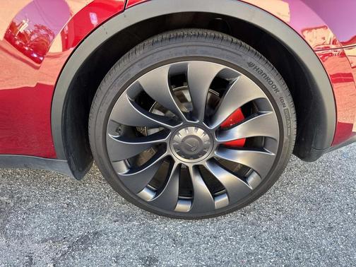 2025 Tesla Model Y Performance Dual Motor All-Wheel Drive