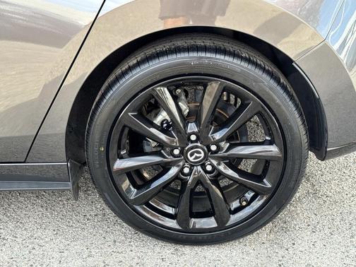 2019 Mazda Mazda3 FWD w/Premium Package