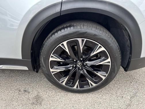 Sonic Silver 2024 Mazda CX-90 PHEV Premium