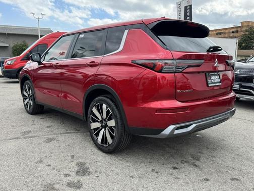 2025 Mitsubishi Outlander SE 2.5 2WD