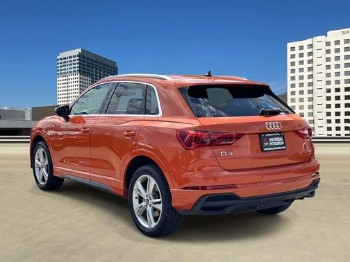 2023 Audi Q3 Premium 45 TFSI S line quattro Tiptronic