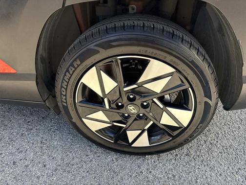 Soultronic Orange Pearl 2024 Hyundai KONA SEL