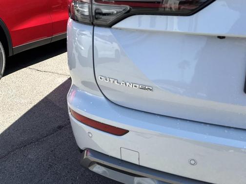 2025 Mitsubishi Outlander SE 2.5 2WD