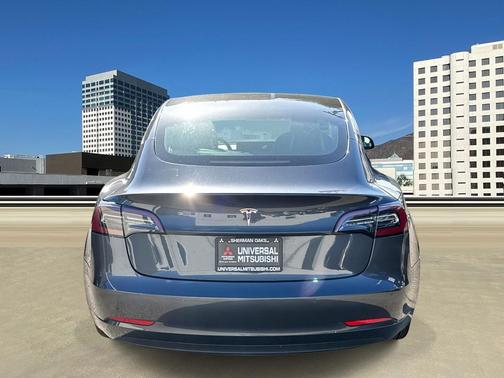 2022 Tesla Model 3 Standard Range