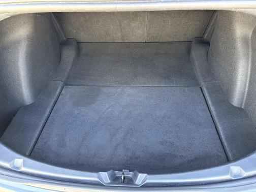 2022 Tesla Model 3 Standard Range