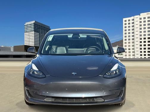 2022 Tesla Model 3 Standard Range