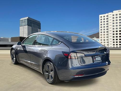 2022 Tesla Model 3 Standard Range