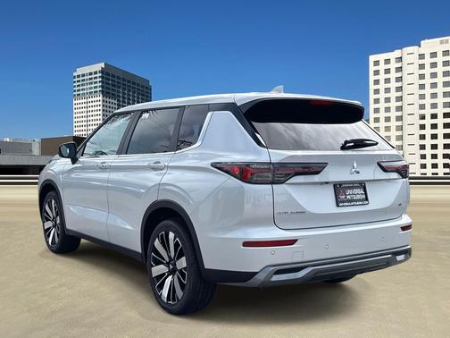 2025 Mitsubishi Outlander SE 2.5 2WD