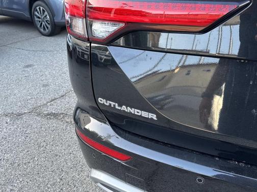 2024 Mitsubishi Outlander PHEV SEL