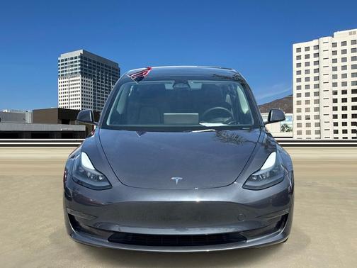 Gray 2023 Tesla Model 3 Standard Range