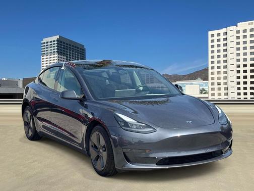 Gray 2023 Tesla Model 3 Standard Range