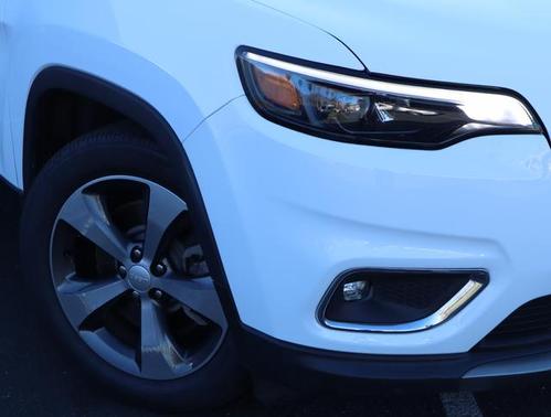 Photo 3 of 20 of 2019 Jeep Cherokee Limited