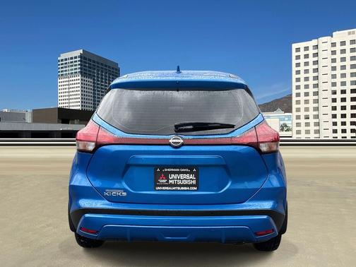 2022 Nissan Kicks S