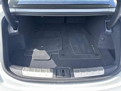 2020 Porsche Taycan Turbo