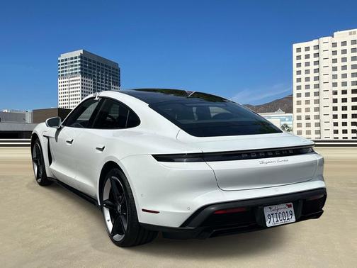 2020 Porsche Taycan Turbo
