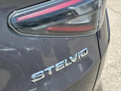 2024 Alfa Romeo Stelvio Ti