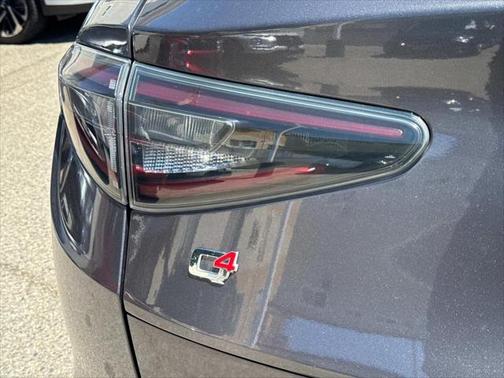 2024 Alfa Romeo Stelvio Ti