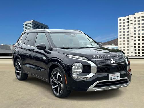 Labrador Black Metallic 2023 Mitsubishi Outlander PHEV SEL