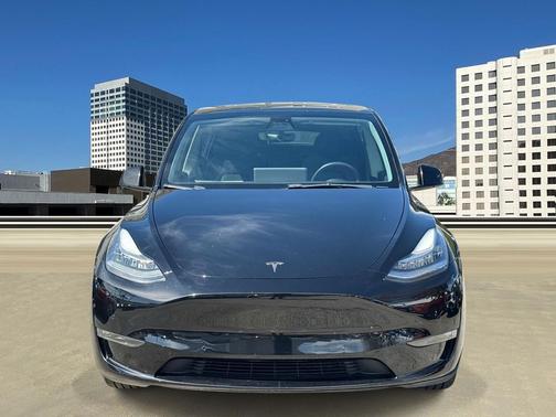 2021 Tesla Model Y Standard Range Rear-Wheel Drive