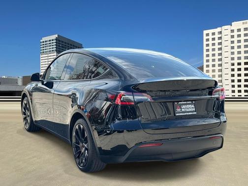 2021 Tesla Model Y Standard Range Rear-Wheel Drive