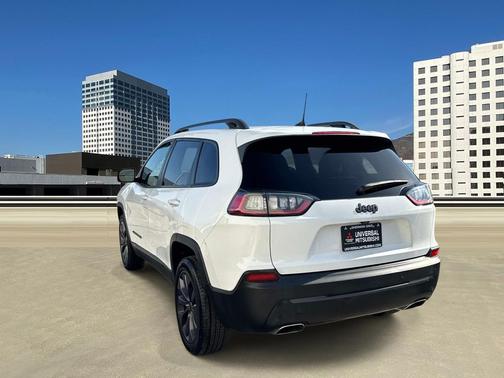 Bright White Clearcoat 2021 Jeep Cherokee Latitude Lux