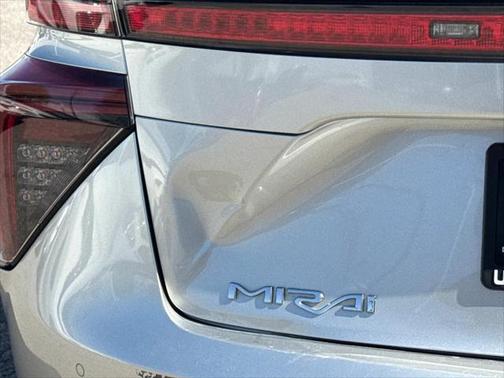 2019 Toyota Mirai Base