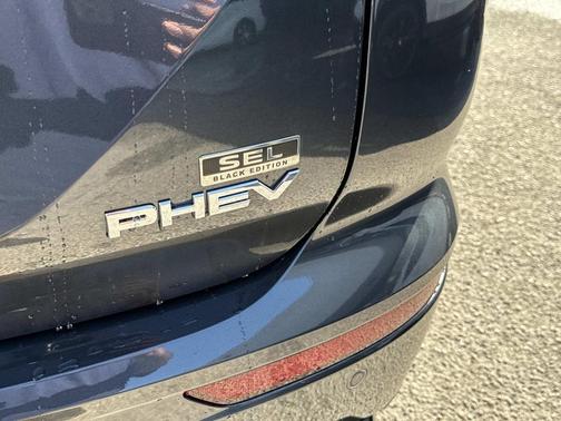2025 Mitsubishi Outlander PHEV SEL
