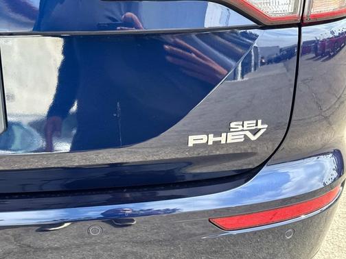 2025 Mitsubishi Outlander PHEV SEL