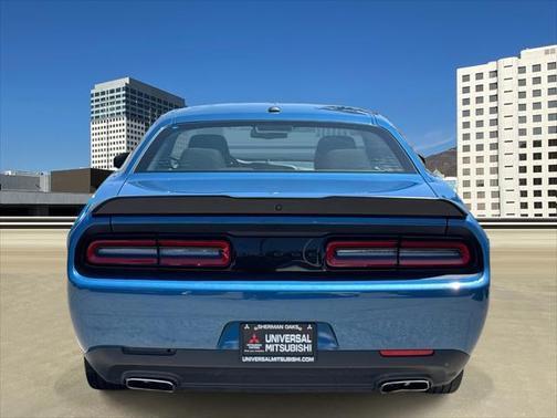 2022 Dodge Challenger SXT