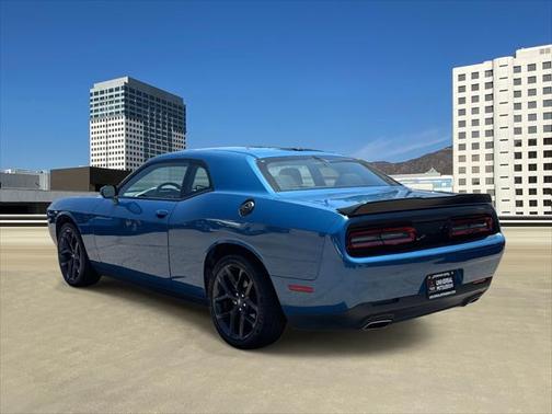 2022 Dodge Challenger SXT