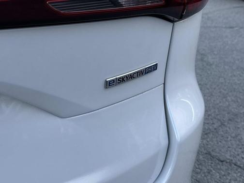 2024 Mazda CX-90 PHEV Premium Plus