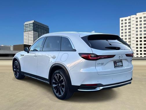 2024 Mazda CX-90 PHEV Premium Plus