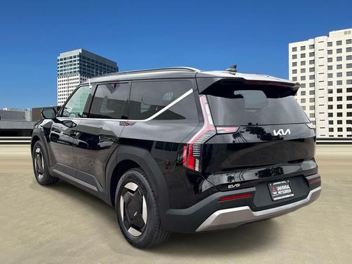 Aurora Black Pearl 2024 Kia EV9 Wind