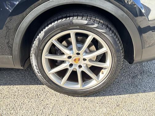 2019 Porsche Cayenne Cayenne