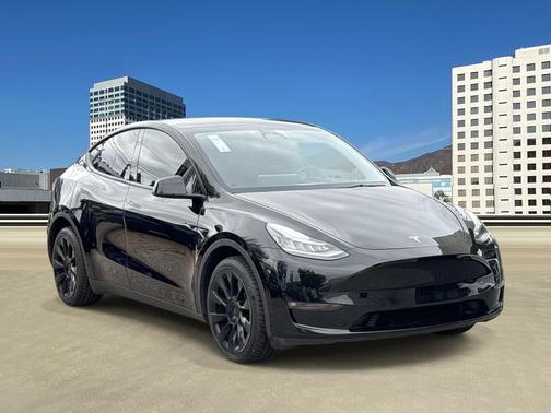 2022 Tesla Model Y Long Range Dual Motor All-Wheel Drive