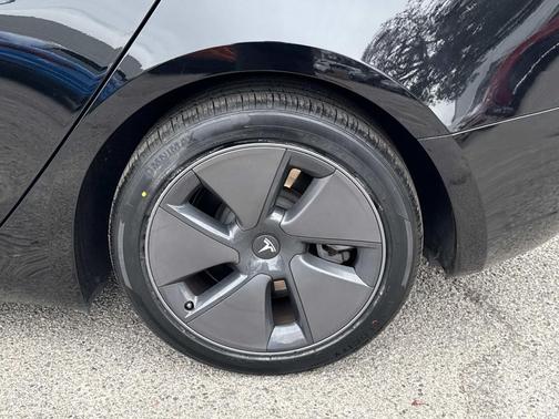 2023 Tesla Model 3 Standard Range