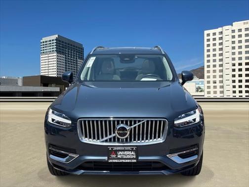 2025 Volvo XC90 Plug-In Hybrid Plus
